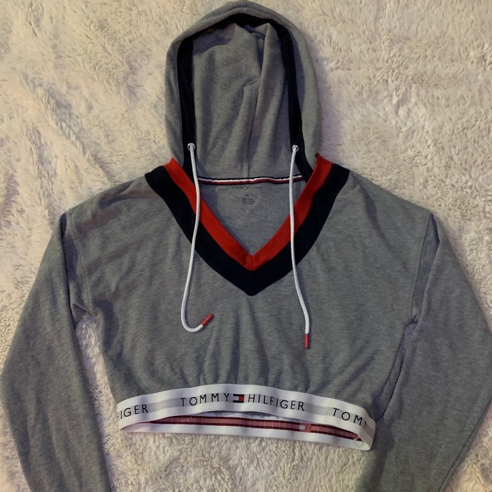Tommy Hilfiger cropped hoodie